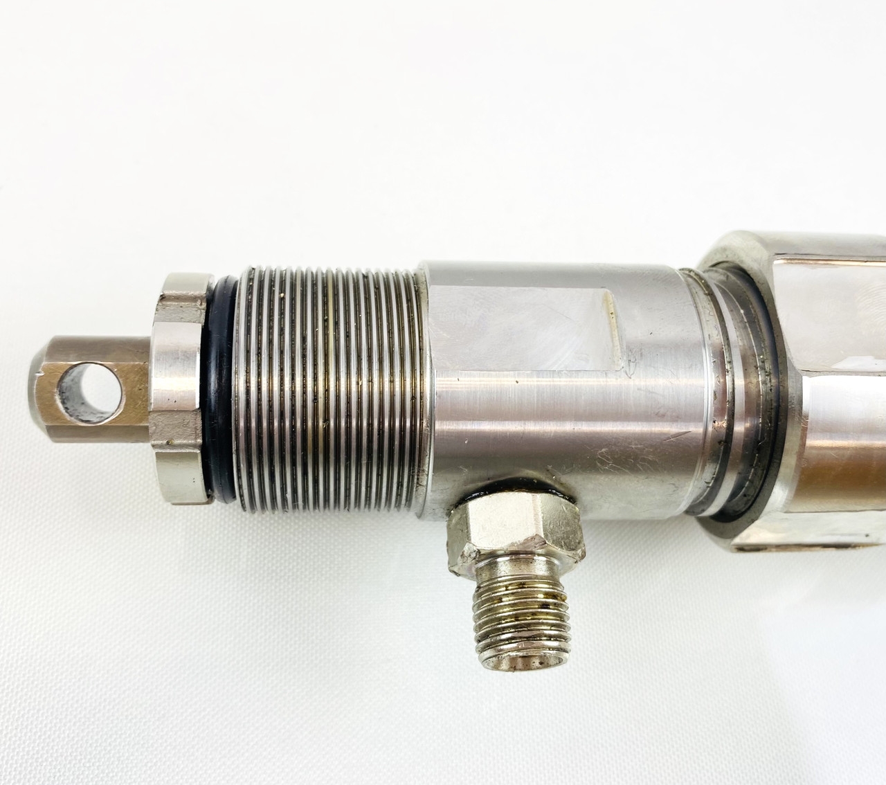 Насос в сборе на безвоздушный аппарат Ultra PRO 390/395/490/495. Фото 7