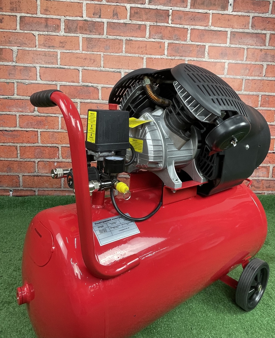 Поршневий компресор 2-х циліндровий 50 л INTERTOOL PT-0004 (2.23 кВт 220 Вт 8Атм 354 л/хв). Фото 8